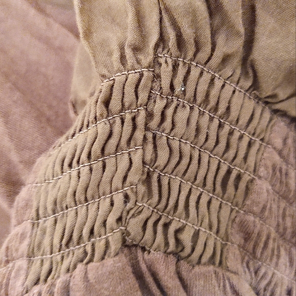 Tiny Brand Embroidered V-Neck Brown Top - Picture 6 of 7